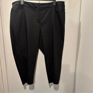 Investments Elegant Black Capris